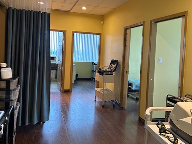 clinic4.jpg